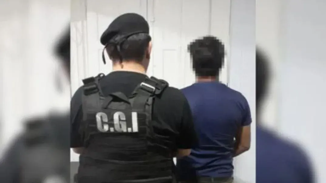 0b7af07f-e456-4798-a0d6-01aff4cb0447