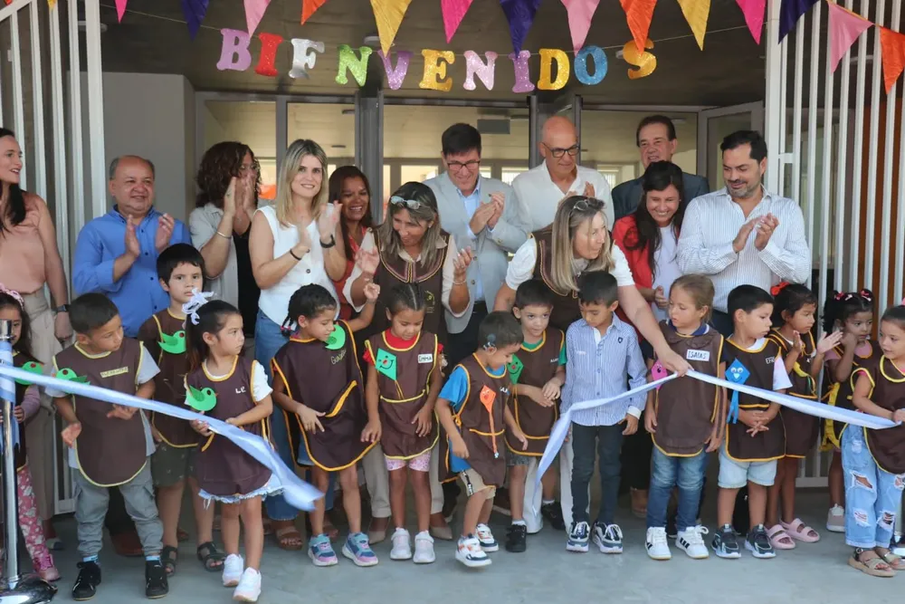 c4aeae93-ad0f-42f4-a2a7-d2f20f51f8e4