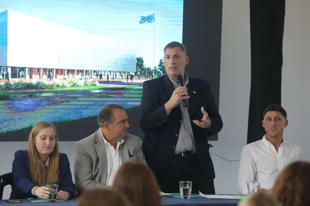 f8e143f1-28ef-4ecd-b654-3ae2c1a845cb