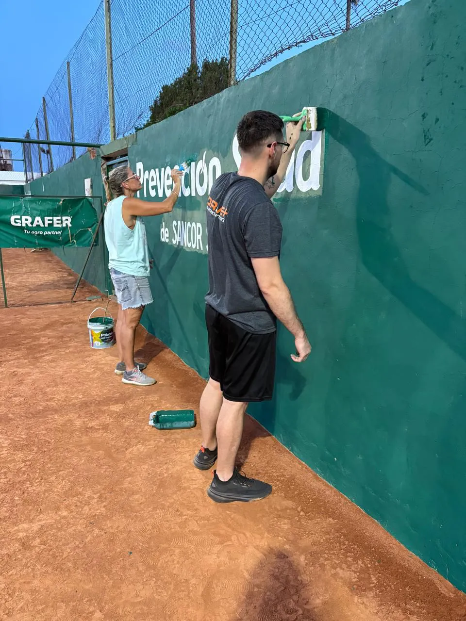 ac63053a-0a28-419d-9a25-8481c48c2830