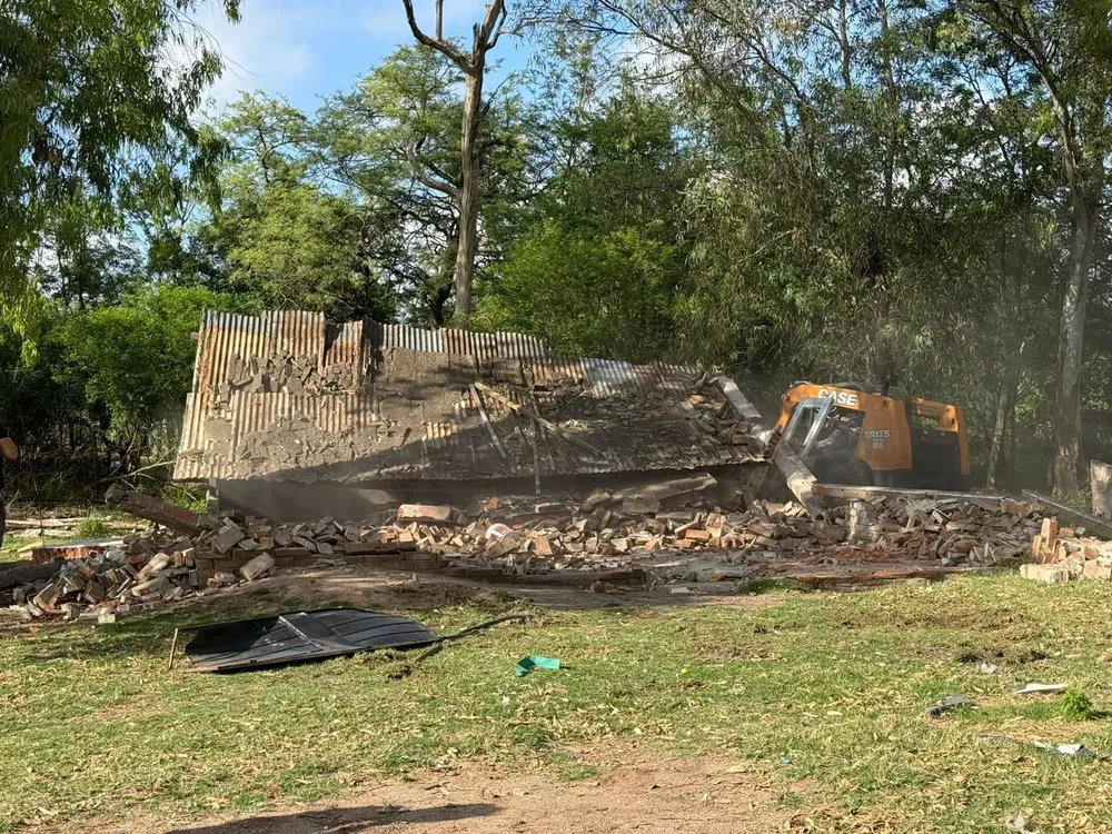 4ed47506-41a2-4f47-aaa6-e0187eb57881