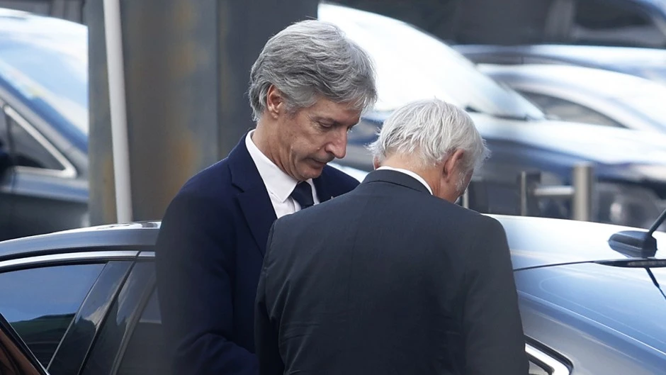 6902360862c70_940_529!